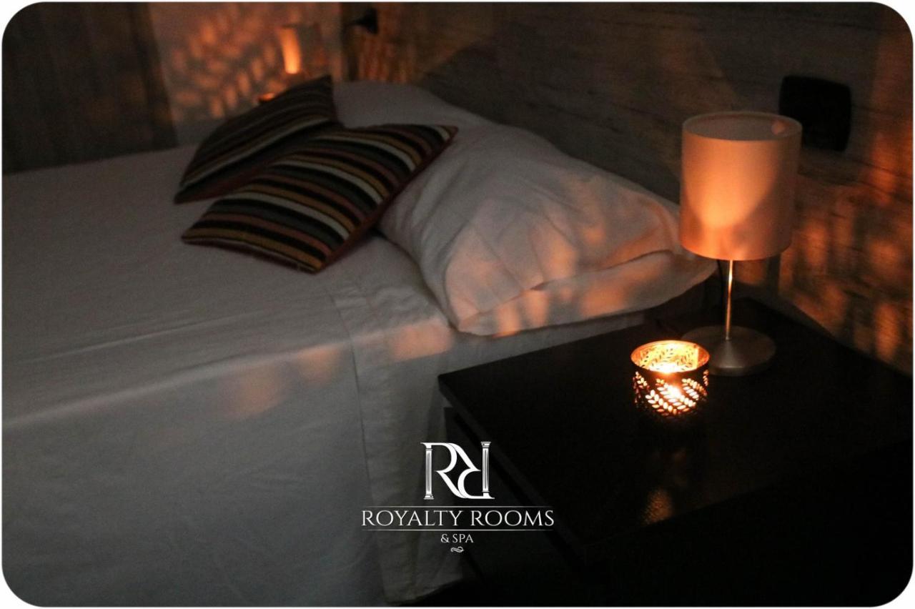 Royalty Rooms & Spa Neapel Exterior foto